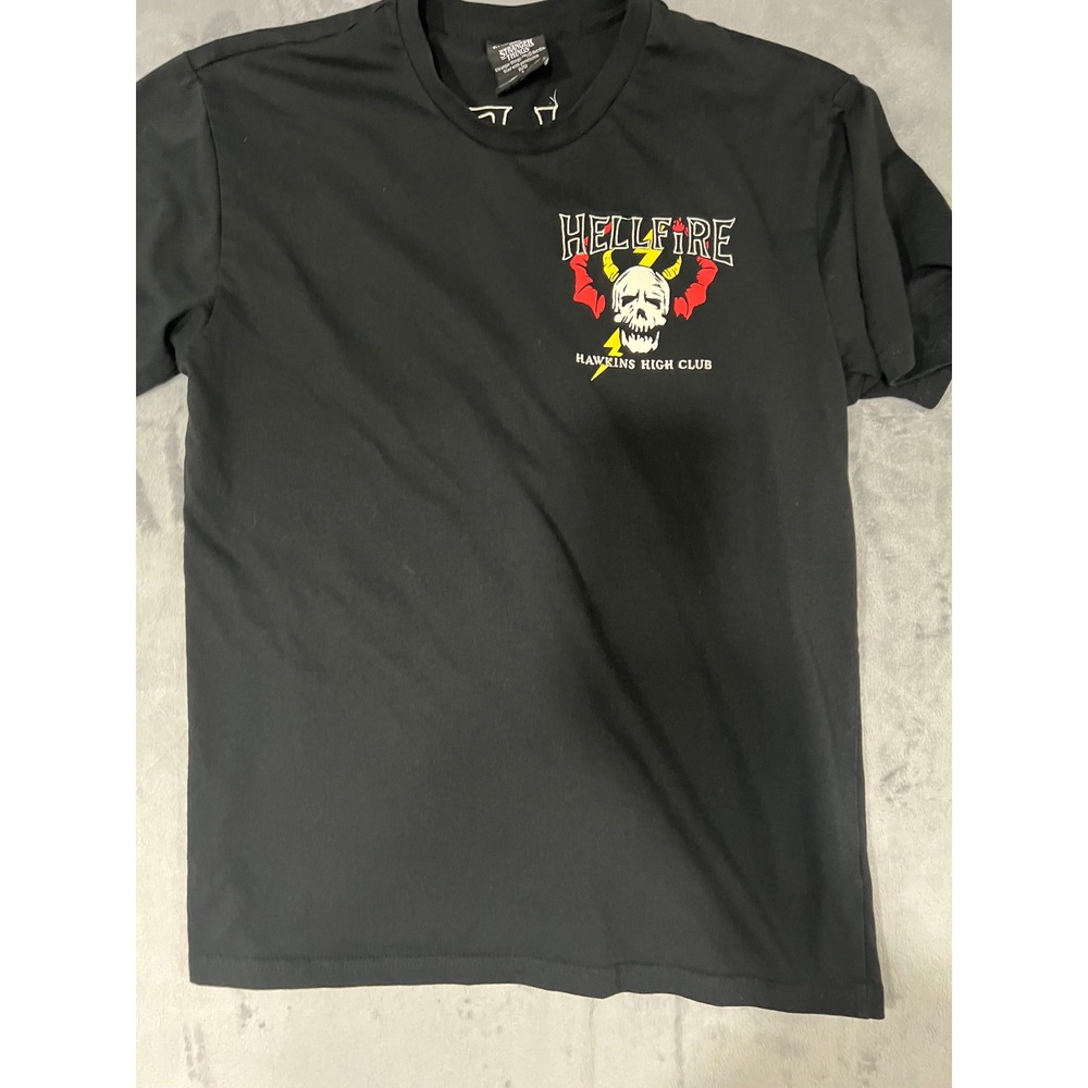 Stranger Things Hellfire Club Hawkins High T-Shirt Black Embroidered Graphic M